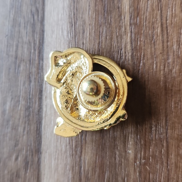 Leo Zodiac Brooch - Picture 2 of 3